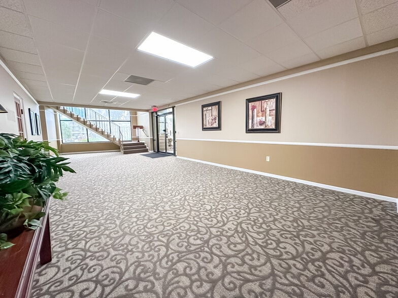More Photos Of 3003 S Florida Ave, Lakeland Medical For Lease