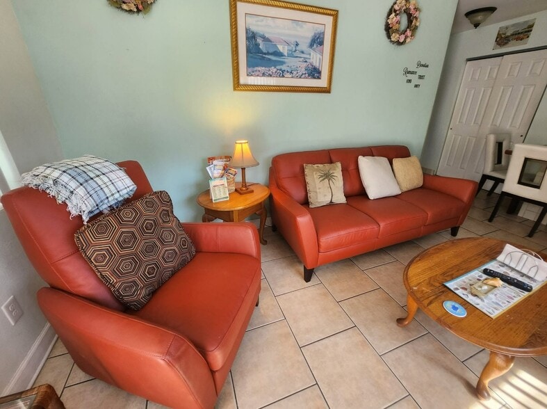 More Photos Of 415 Hamden Dr, Clearwater Beach Hotel For Sale