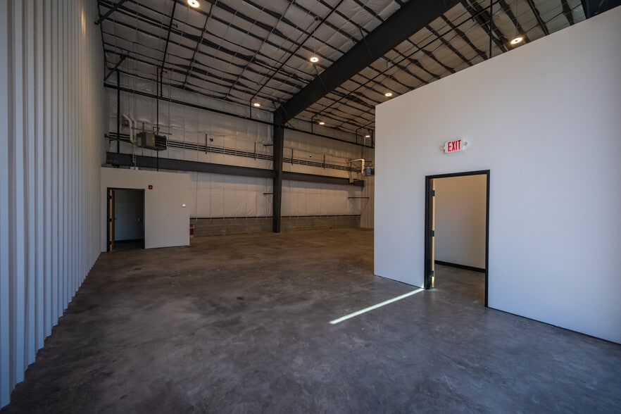 More Photos Of 10980 Crestwood, 10980 Industrial Way, Truckee Light Manufacturing For Lease