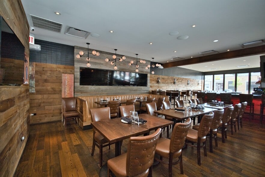 More Photos Of 3026 W Montrose Ave, Chicago Storefront Retail Residential For Sale