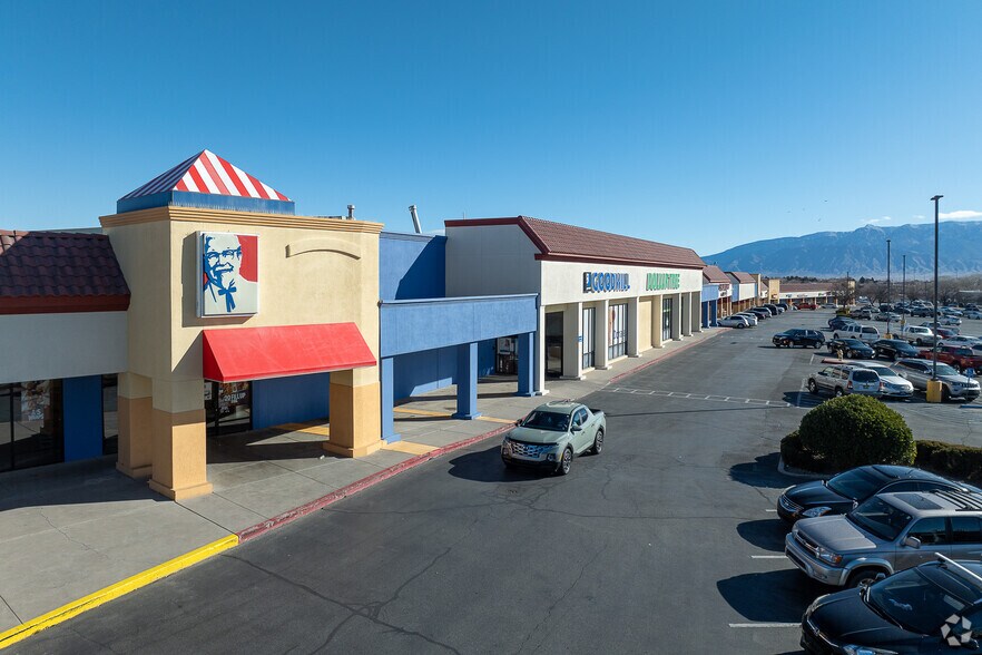 More Photos Of 2003 Southern Blvd SE, Rio Rancho General Retail For Lease