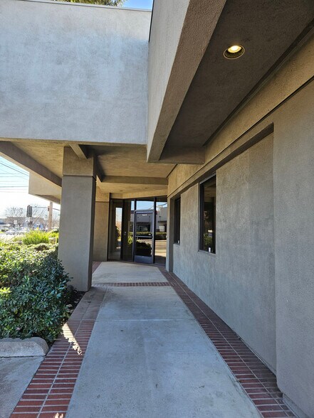 More Photos Of 3501 Tully Rd, Modesto Bank For Sale