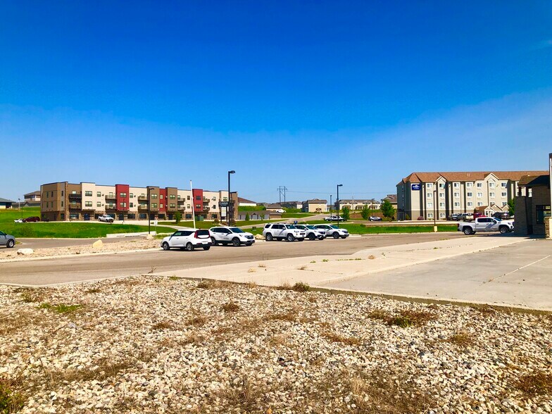 More Photos Of 901 Elm St, Tioga Freestanding For Sale