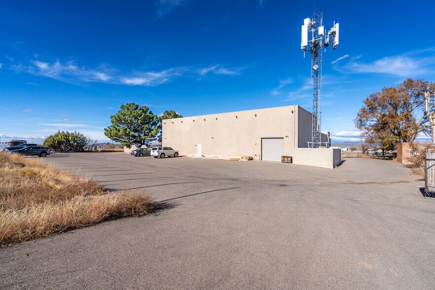 More Photos Of 27556 I 25 East Frontage Rd, Santa Fe Light Distribution For Sale