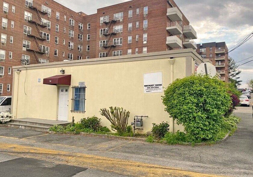 Primary Photo Of 54 Yonkers Ave, Yonkers Office For Lease