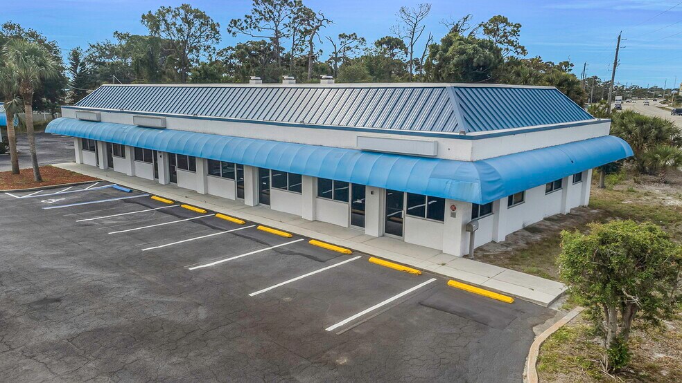 More Photos Of 655 N Indiana Ave, Englewood Medical For Sale