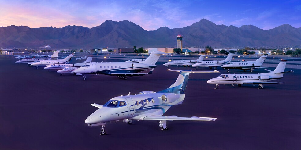 More Photos Of 14605 N Airport Dr, Scottsdale Airplane Hangar For Lease