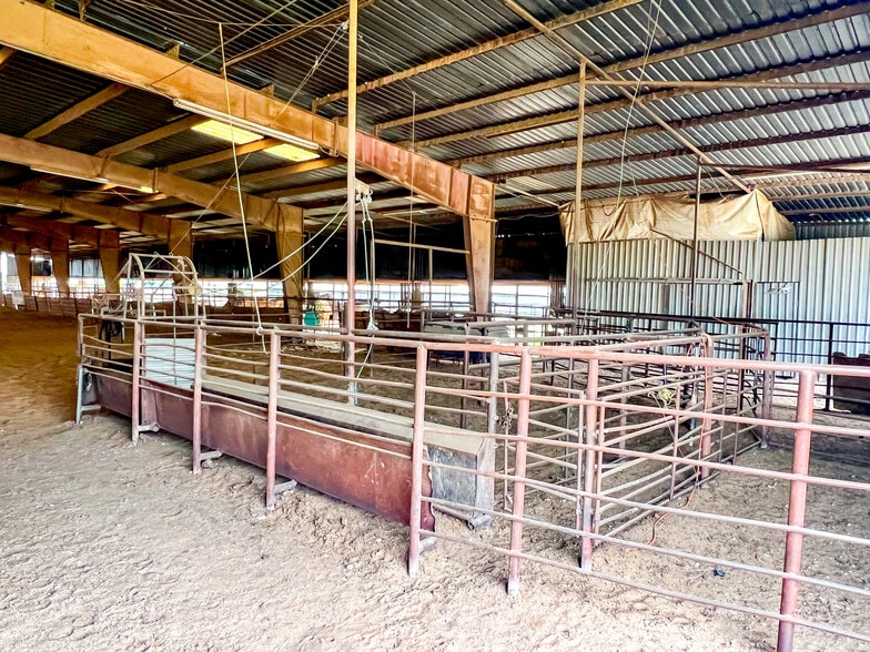 More Photos Of 4901 Eagle Pass Rd, Abilene Warehouse For Sale