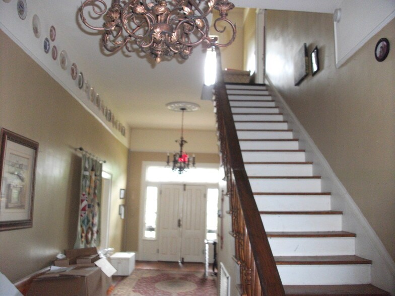 More Photos Of 1201 2nd Ave, West Point Restaurant For Sale