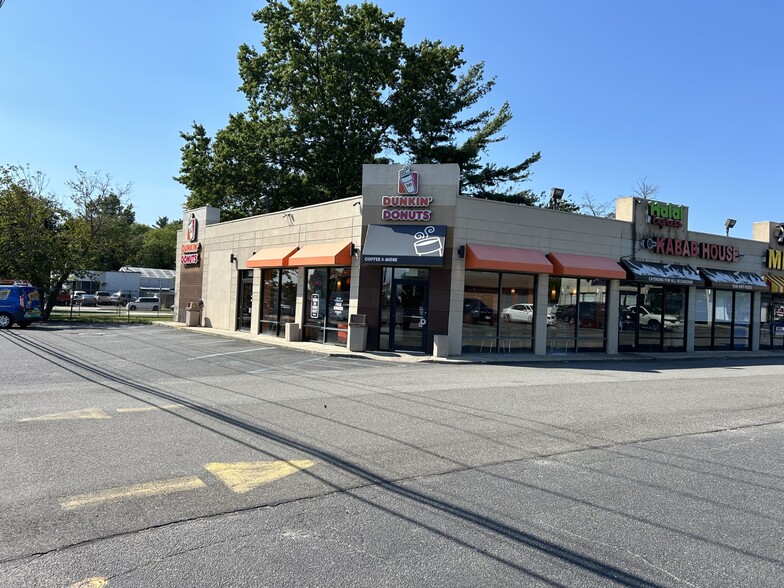 Primary Photo Of 597-611 Hicksville Rd, Bethpage Unknown For Lease