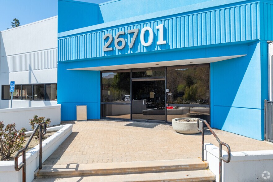 More Photos Of 26701 W Agoura Rd, Calabasas Flex For Lease