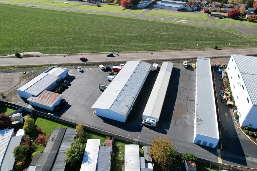 More Photos Of 2800 E 2nd St, Newberg Self Storage For Sale