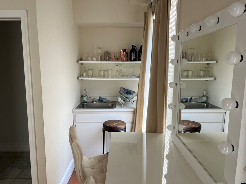 More Photos Of 92 Bethlehem Pike, Philadelphia Office For Lease