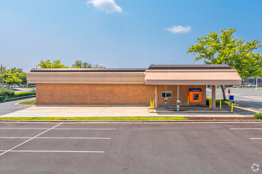 More Photos Of 14050-14368 Baltimore Ave, Laurel Unknown For Lease