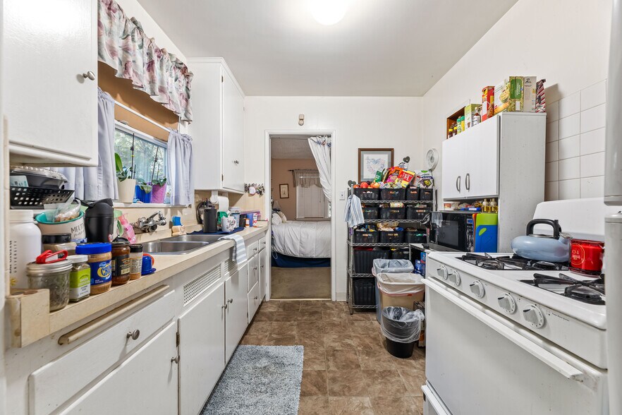 More Photos Of 1717 E Chevy Chase Dr, Glendale Multifamily For Sale