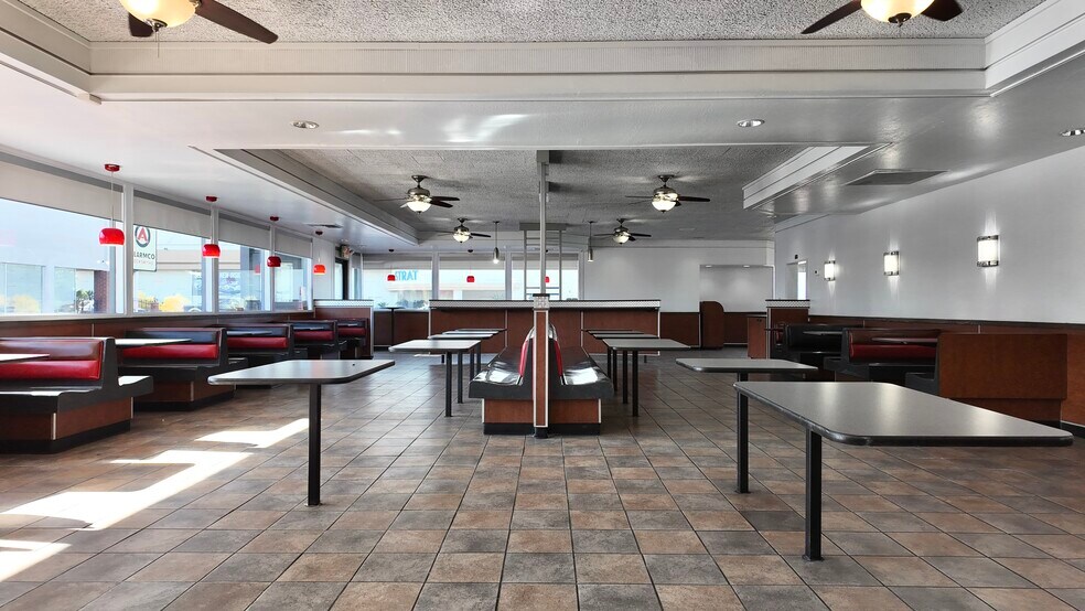 More Photos Of 2001 S Las Vegas Blvd, Las Vegas Fast Food For Lease