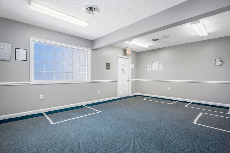 More Photos Of 217-219 Station St, Jacksonville Medical For Sale