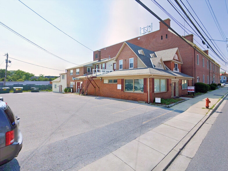 More Photos Of 22 Bloomsbury Ave, Catonsville Office For Lease