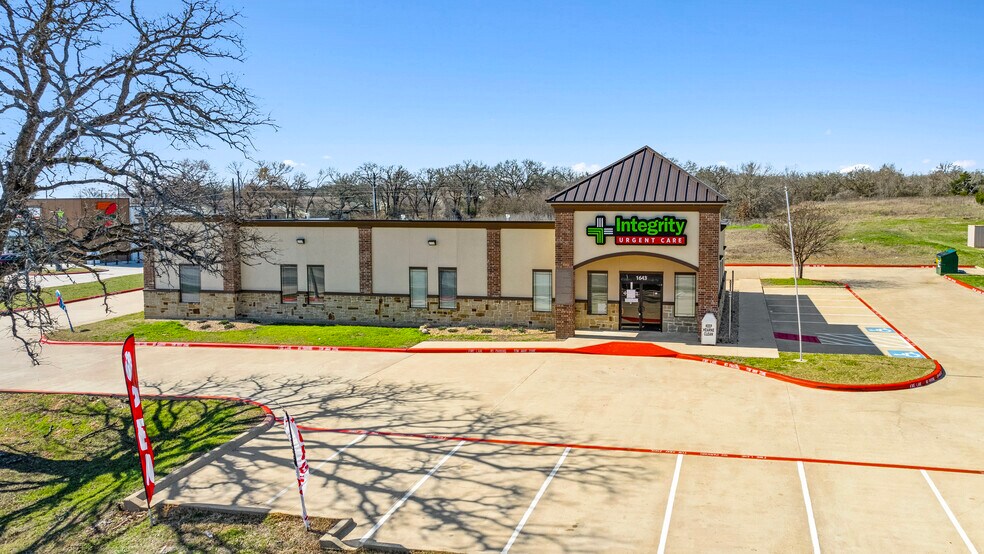 More Photos Of 1643 N Market St, Hearne Healthcare For Sale