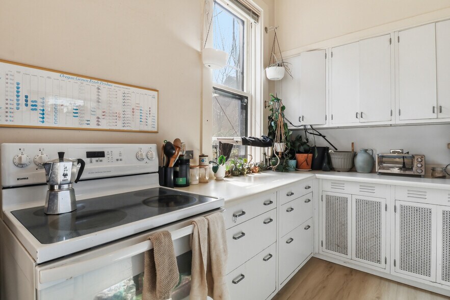 More Photos Of 201 Pine St, Corning Multifamily For Sale