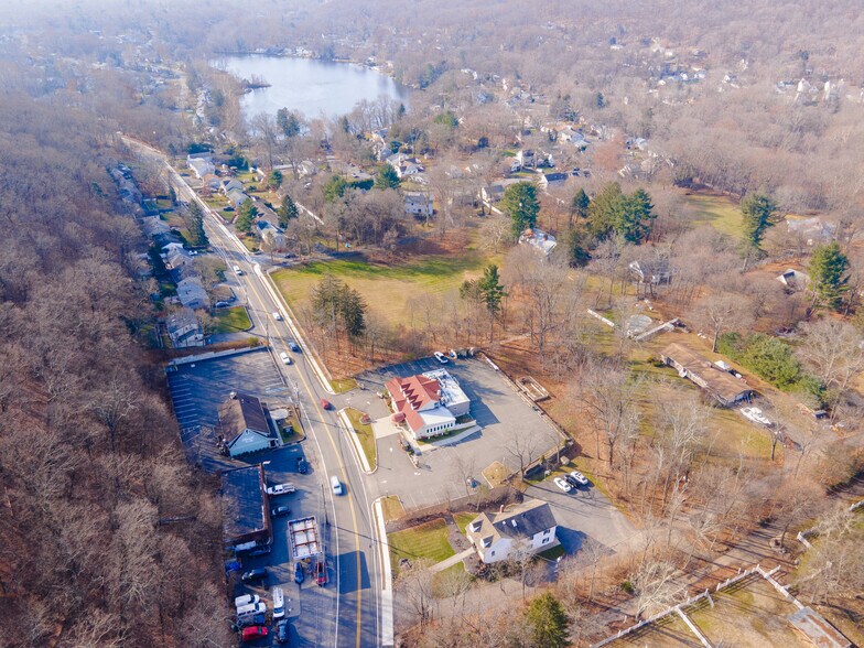 More Photos Of 593 Ramapo Valley Rd, Oakland Medical For Lease