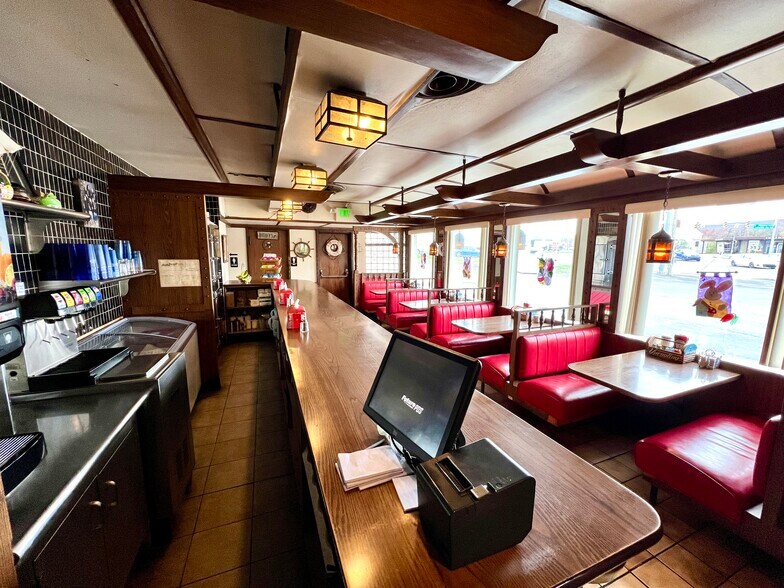 More Photos Of 189 Claremont Ave, Tamaqua Restaurant For Sale