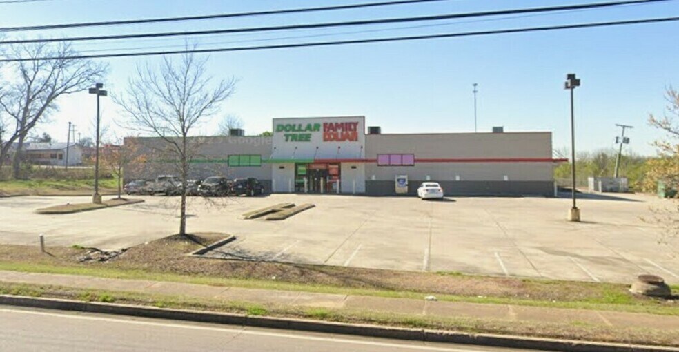 More Photos Of 511 W Monroe Ave, Okolona Freestanding For Lease