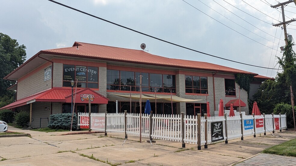 More Photos Of 192 E Main St, Lexington Restaurant For Sale