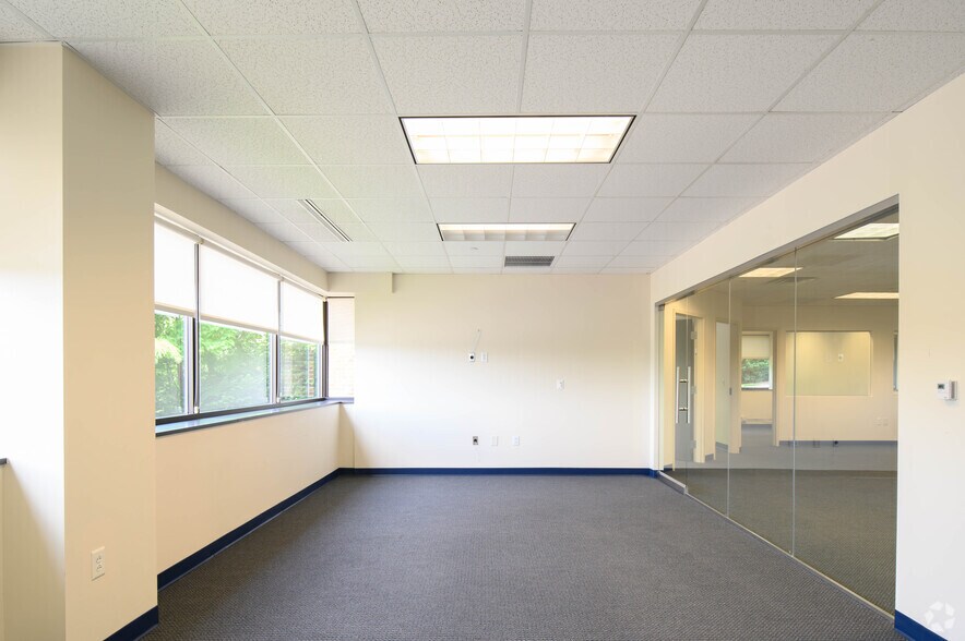 More Photos Of 600 W Germantown Pike, Plymouth Meeting Unknown For Lease