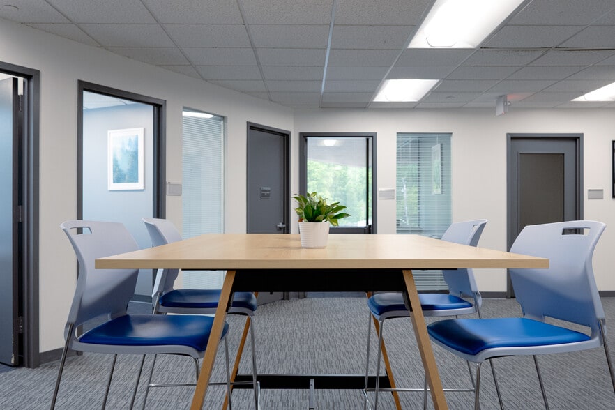 More Photos Of 50 Broadway, Hawthorne Flex For Lease