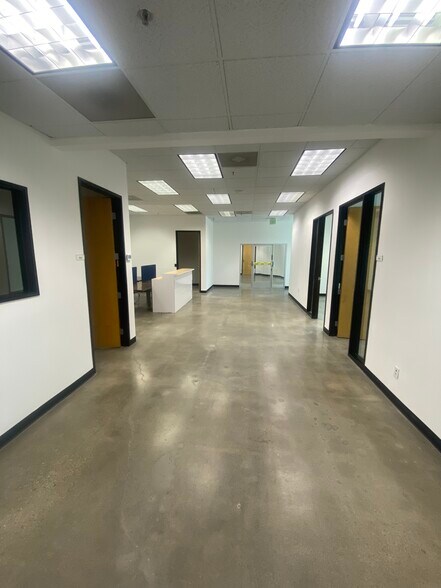 More Photos Of 1325 E El Segundo Blvd, El Segundo Food Processing For Lease