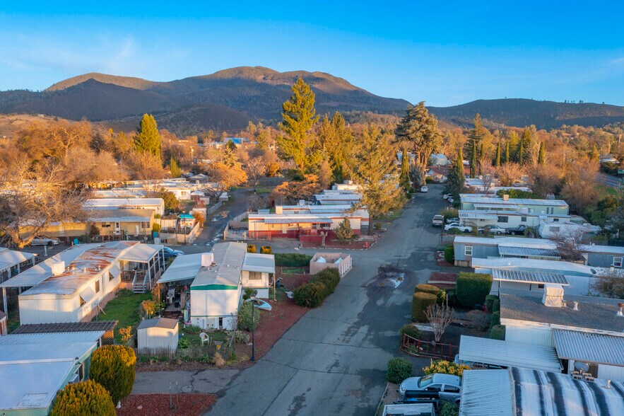 More Photos Of 5495 5th St, Kelseyville Manufactured Housing Mobile Home Park For Sale