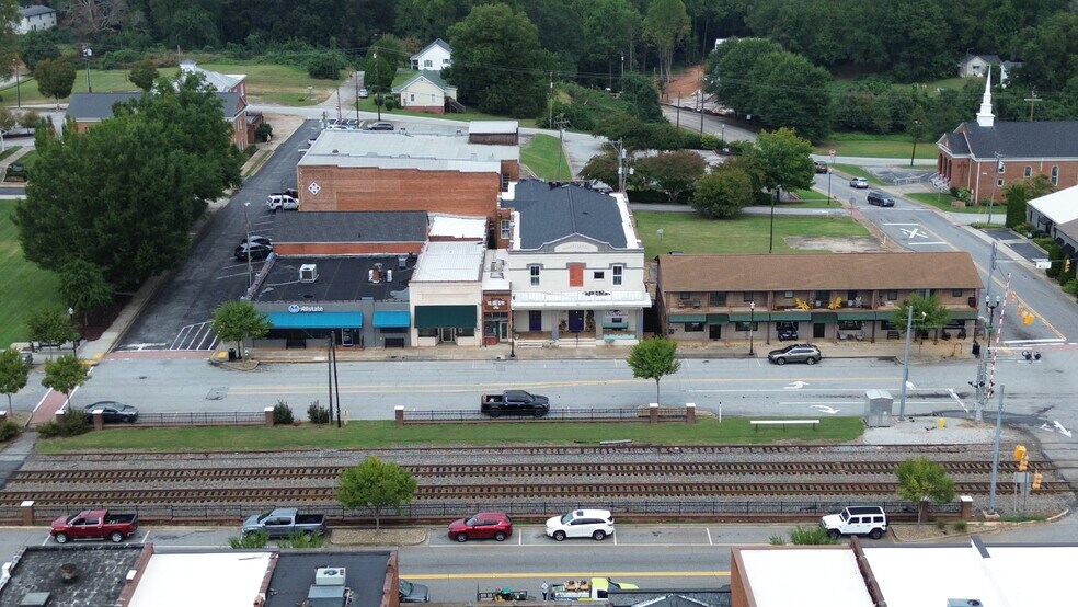 More Photos Of 108 NW Main St, Easley General Retail For Sale