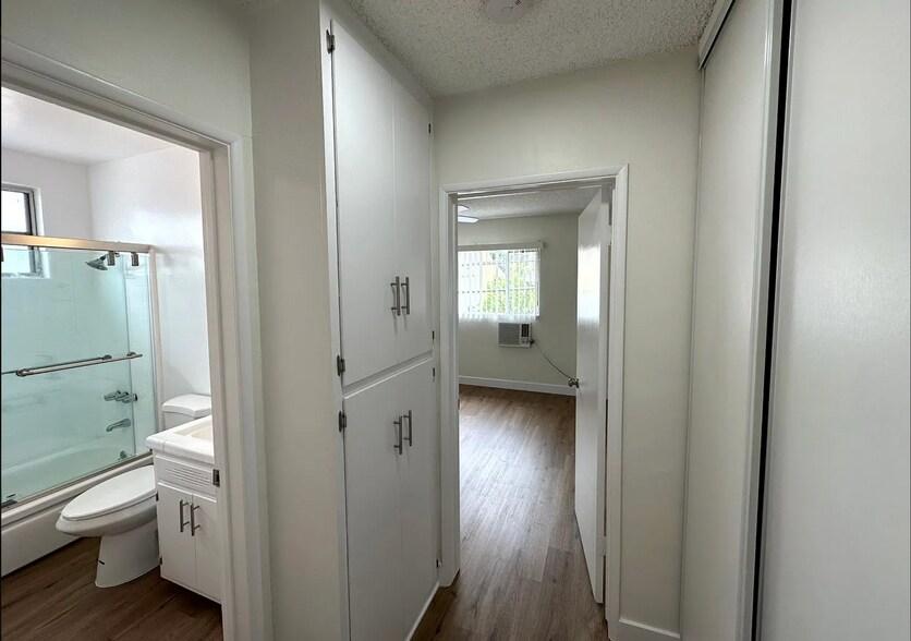 More Photos Of 233 N Hollywood Way, Burbank Apartments For Sale