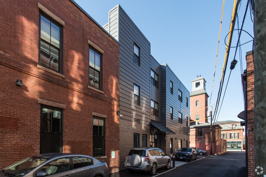 More Photos Of 13 W Central St, Natick Apartments For Lease