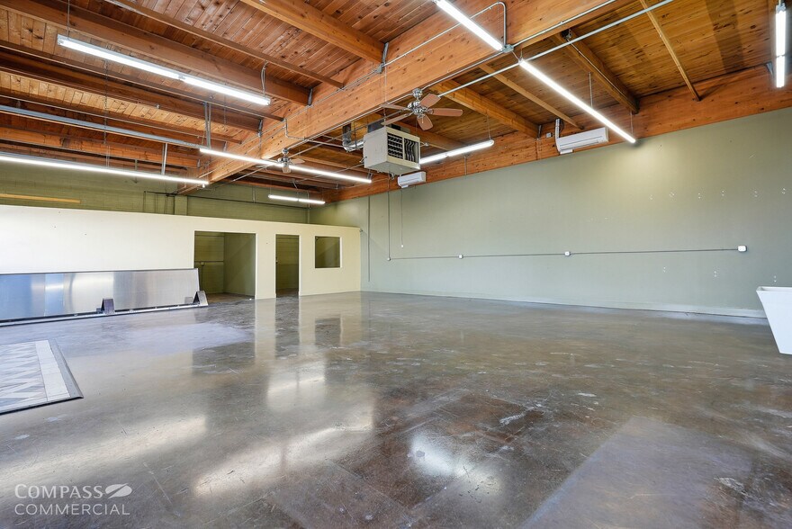 More Photos Of 180 & 190 NE Irving Avenue, Bend Office For Sale