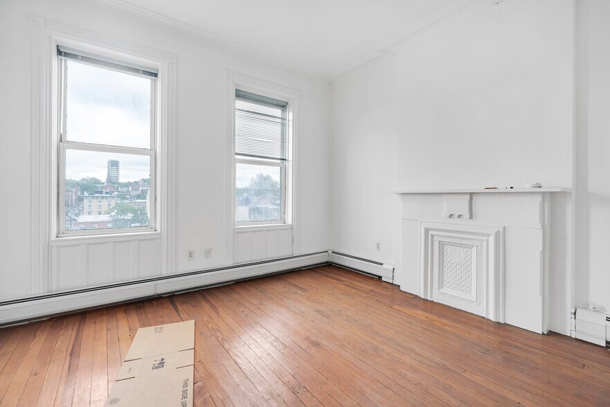 More Photos Of 746 Park Ave, Hoboken Storefront Retail Residential For Lease