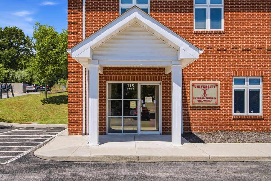 More Photos Of 115 Akers Farm Rd, Christiansburg Medical For Lease