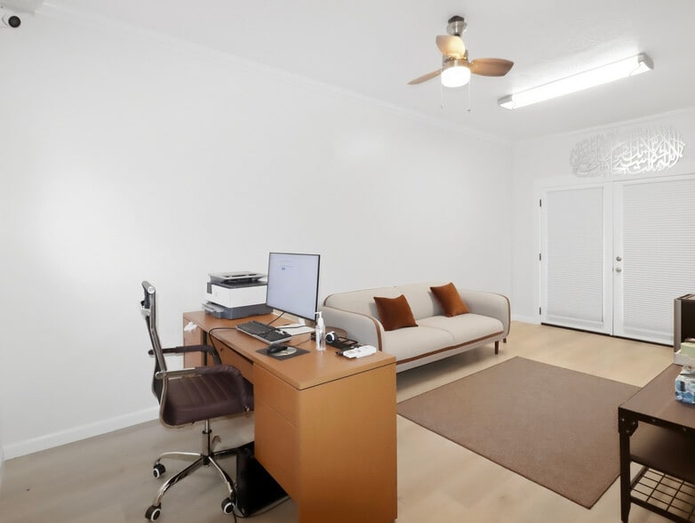 More Photos Of 906 Reppert St, Bacliff Self Storage For Sale