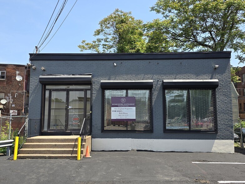 More Photos Of 54 Lawrence St, Hartford Freestanding For Sale