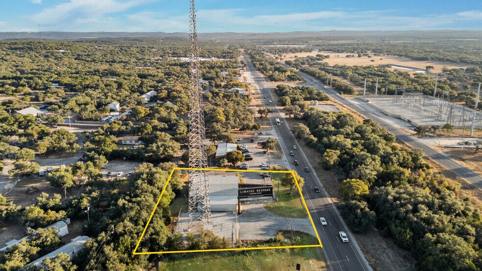 More Photos Of 13140 US Highway 281 N, Spring Branch Restaurant For Lease