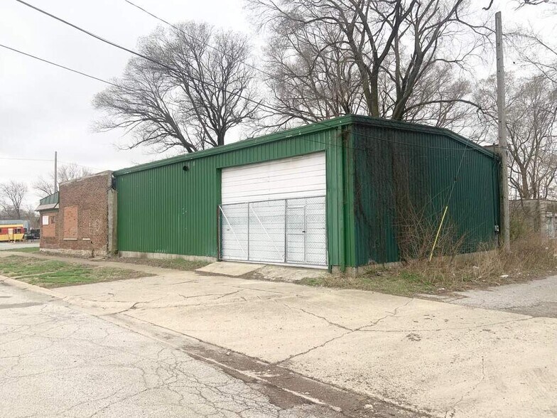 More Photos Of 5600 W 5th Ave, Gary Storefront For Sale