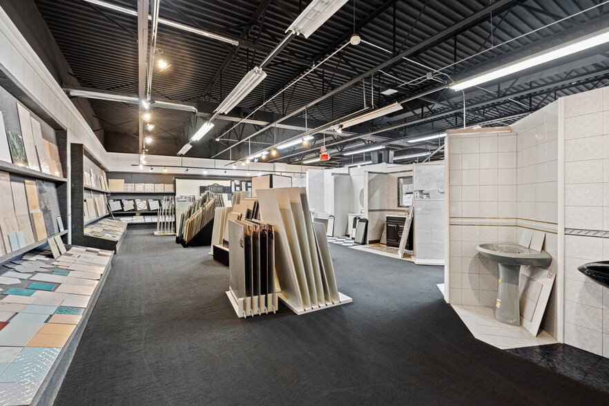 More Photos Of 600 W Main St, Norristown Showroom For Sale