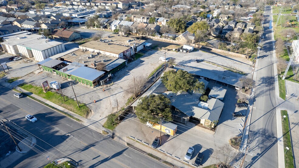 More Photos Of 8123 Broadway St, San Antonio Freestanding For Sale