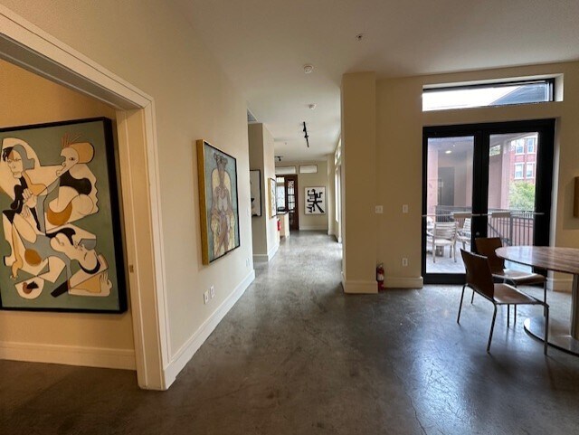 More Photos Of 3699 McKinney Ave, Dallas Freestanding For Lease