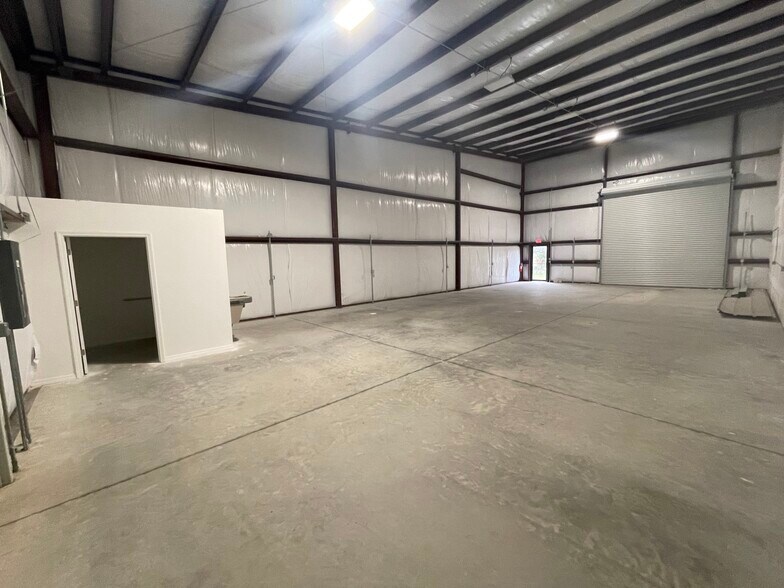 More Photos Of 5880 US Highway 1 N, Saint Augustine Warehouse For Lease