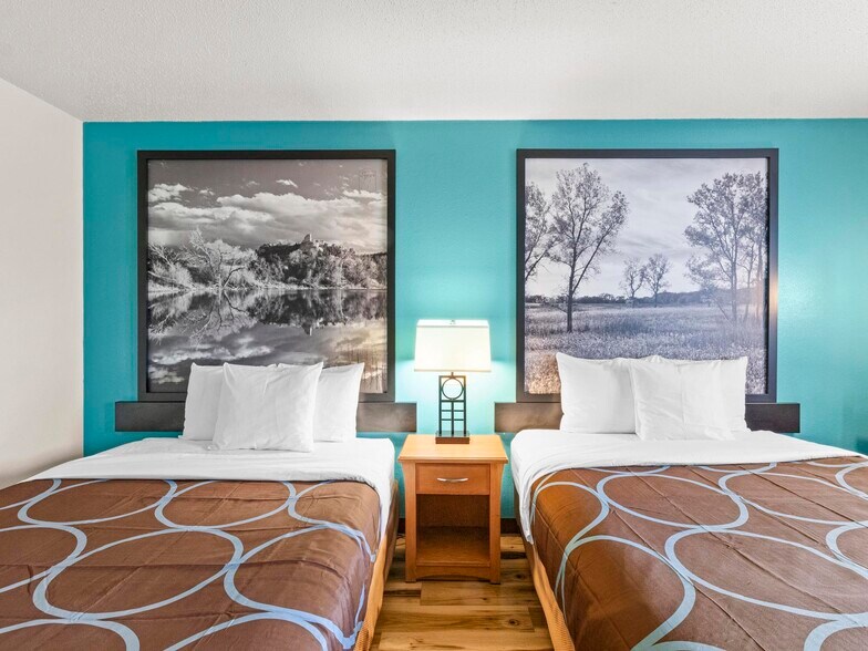 More Photos Of 500 E A St, Ogallala Hotel For Sale