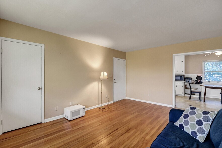 More Photos Of 601 E 53rd St, Savannah Apartments For Sale