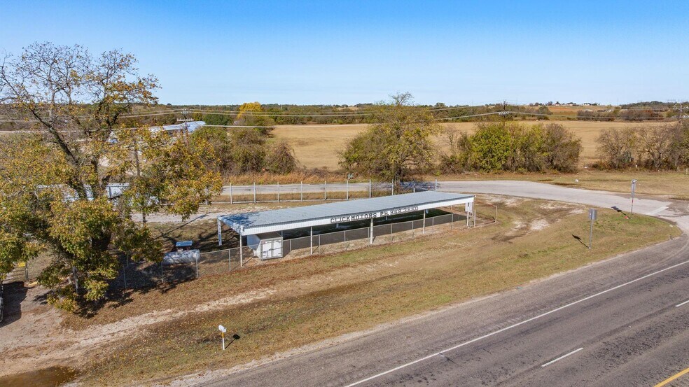 More Photos Of 5346 S US Highway 377, Stephenville Auto Repair For Sale