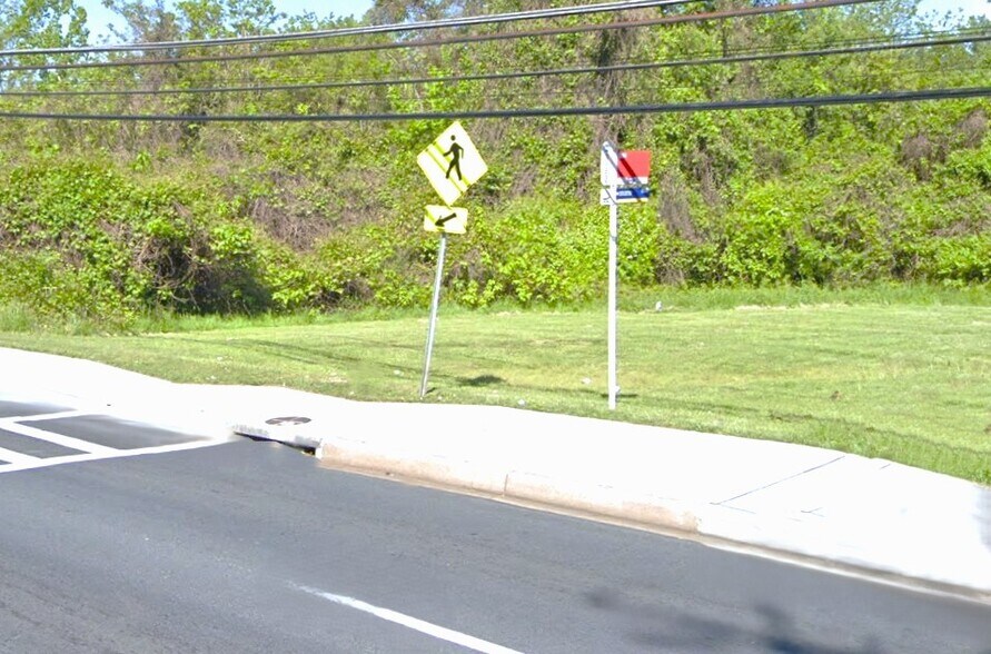 More Photos Of Saint Barnabas rd, Oxon Hill Land For Sale